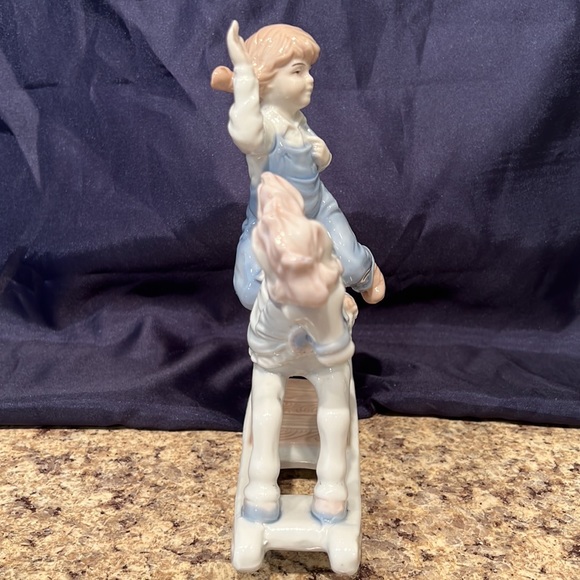 Vintage Paul Sebastian Porcelain Girl on Rocking Horse from 1991 - Picture 6 of 10